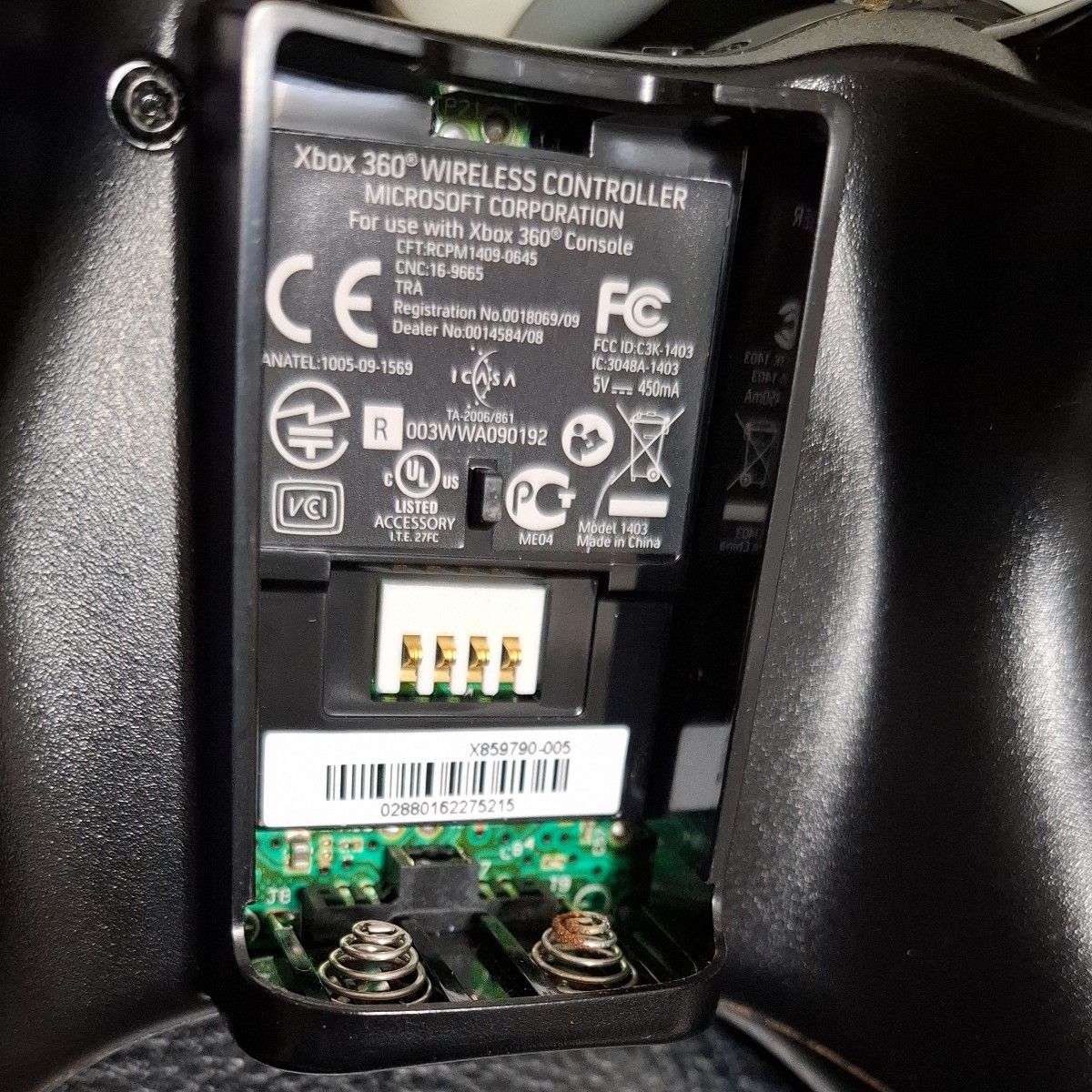ジャンク品】 Xbox360 ワイヤレスコントローラー 3個セット ジャンク品】 Xbox360 ワイヤレスコントローラー 3個セット