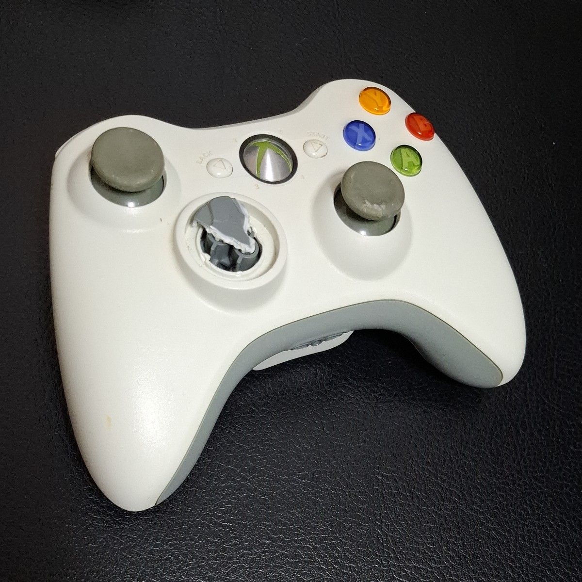 ジャンク品】 Xbox360 ワイヤレスコントローラー 3個セット ジャンク品】 Xbox360 ワイヤレスコントローラー 3個セット
