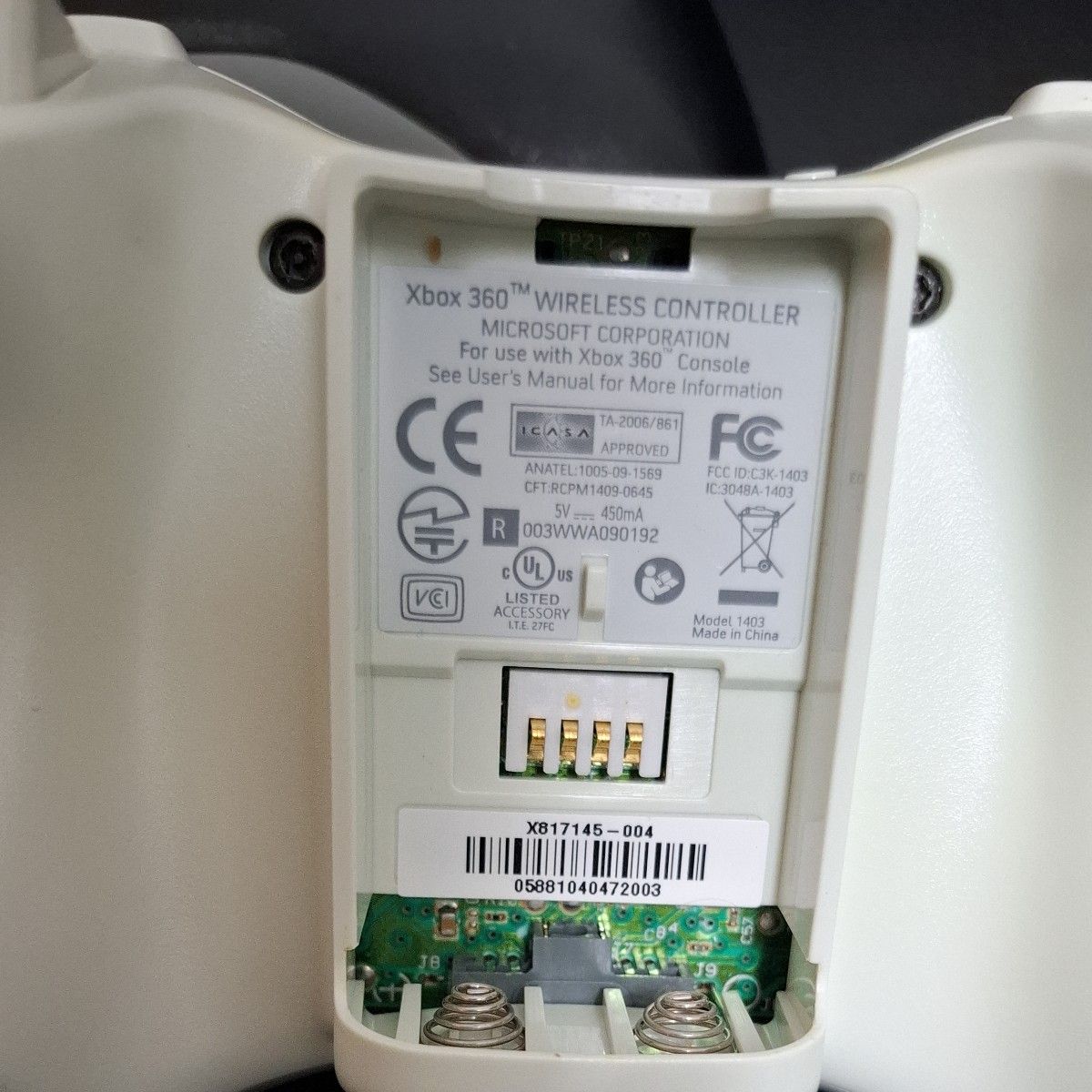 ジャンク品】 Xbox360 ワイヤレスコントローラー 3個セット ジャンク品】 Xbox360 ワイヤレスコントローラー 3個セット