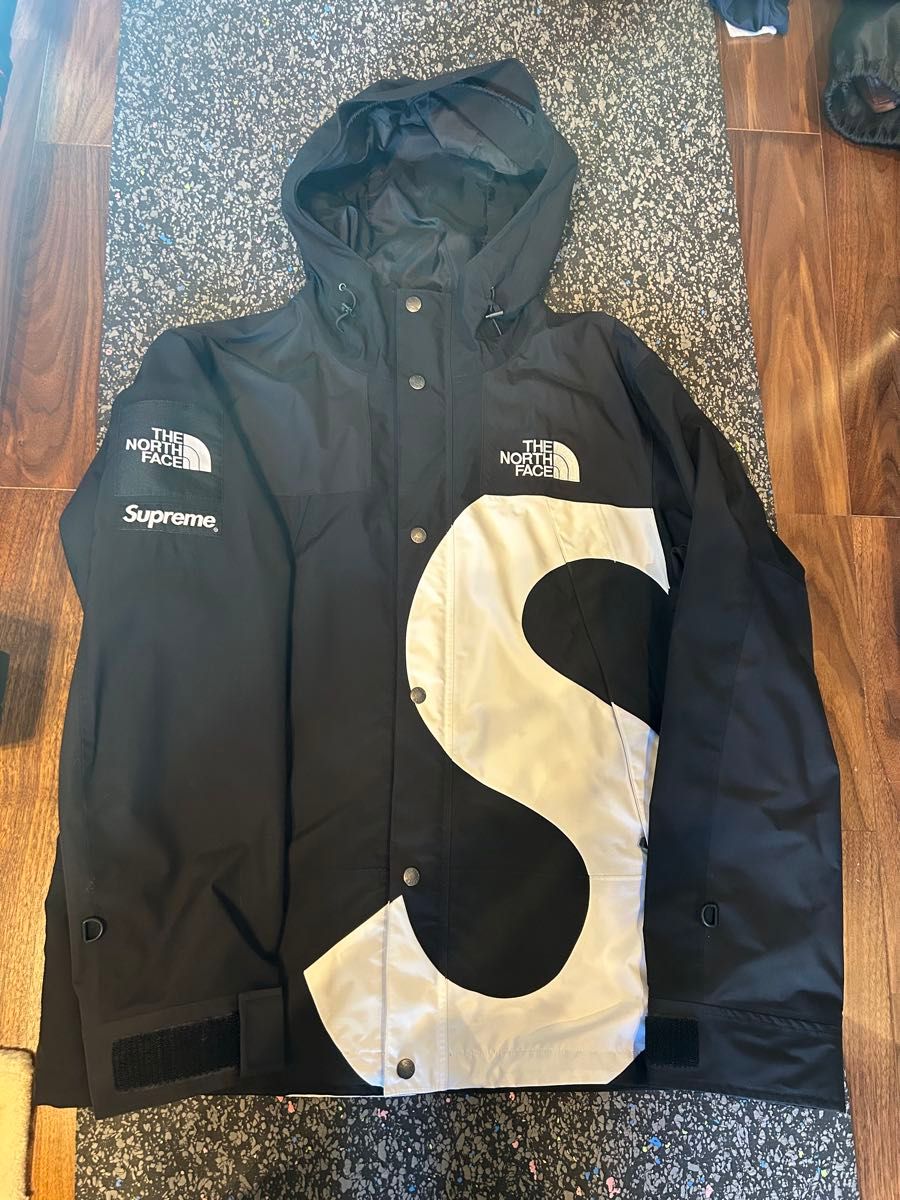 美品 M Supreme The North Face Statue of Liberty Mountain 美品 M Supreme The North Face Statue of Liberty Mountain