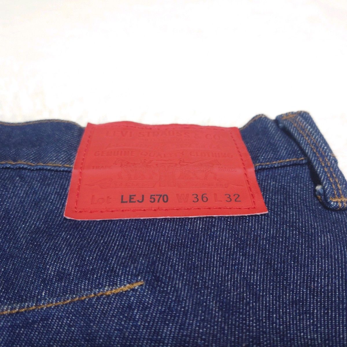 LEVI'S LEJ 570 バギーテーパード 立体裁断 デニム W36 L32 LEVI'S LEJ 570 バギーテーパード 立体裁断 デニム W36 L32