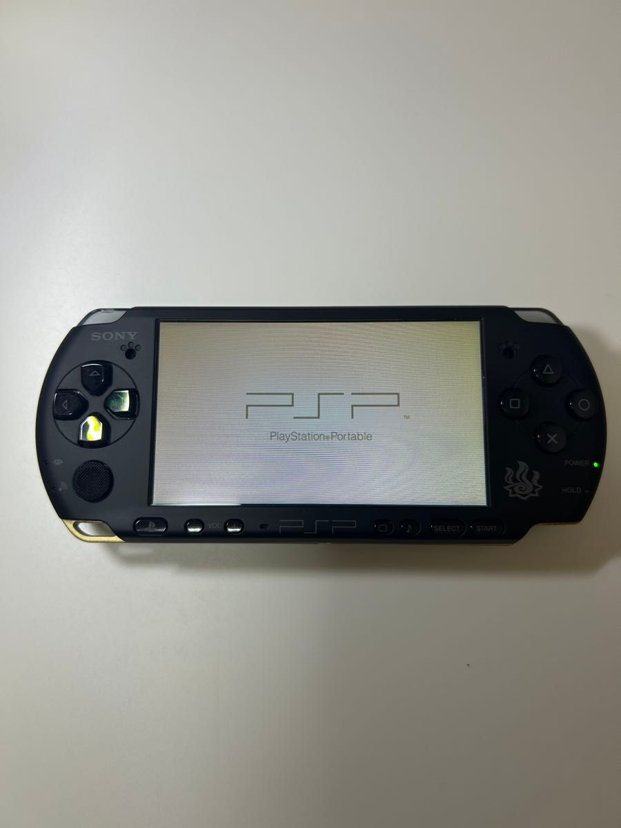 美品 PSP3000 ハンターズモデル 新品充電ケーブル付き 新品 美品 PSP3000 ハンターズモデル 新品充電ケーブル付き 新品