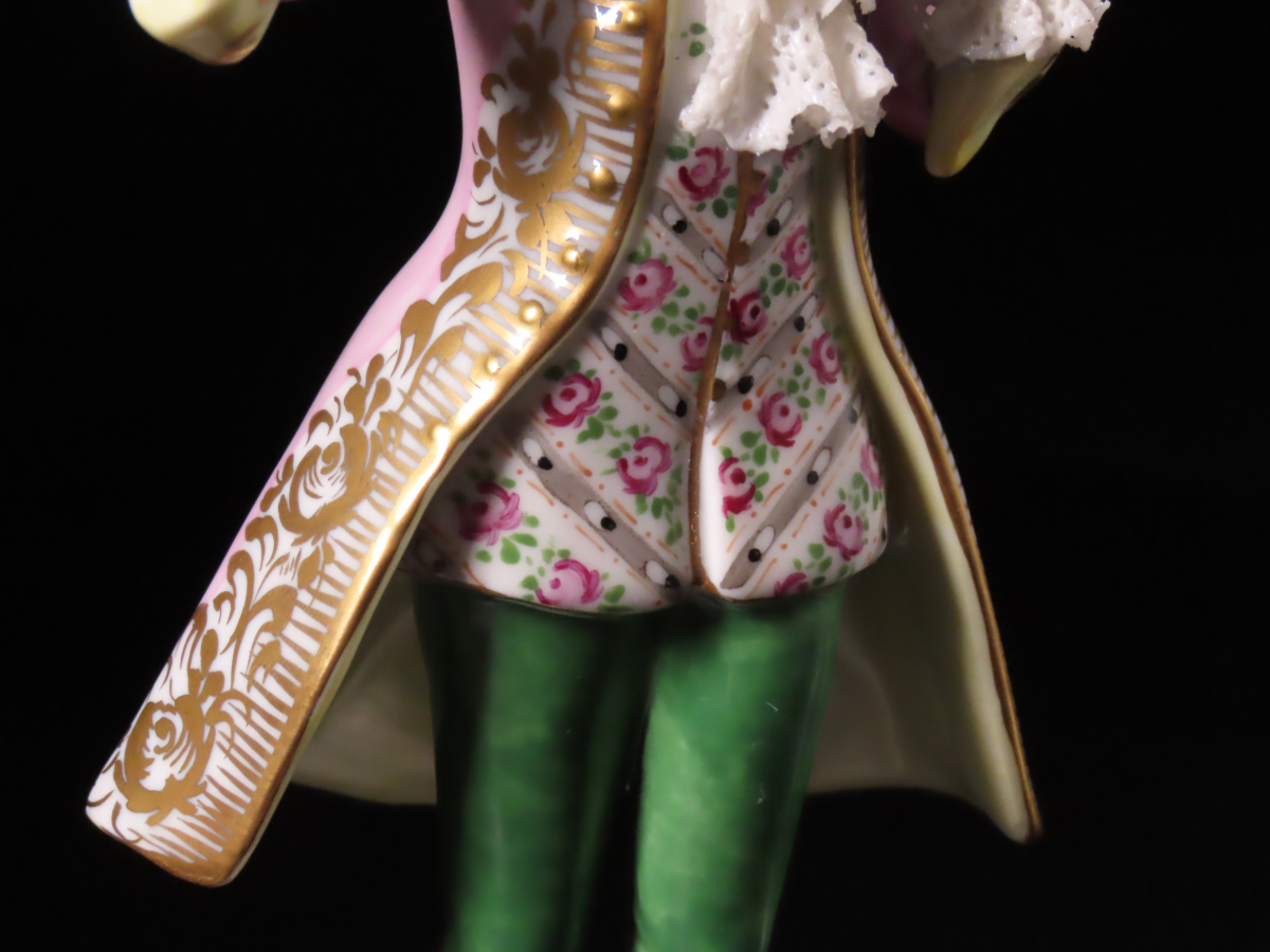 ONE'S】ドイツ名窯 Volkstedt フォルクシュテット 希少作品 ONE'S】ドイツ名窯 Volkstedt フォルクシュテット 希少作品