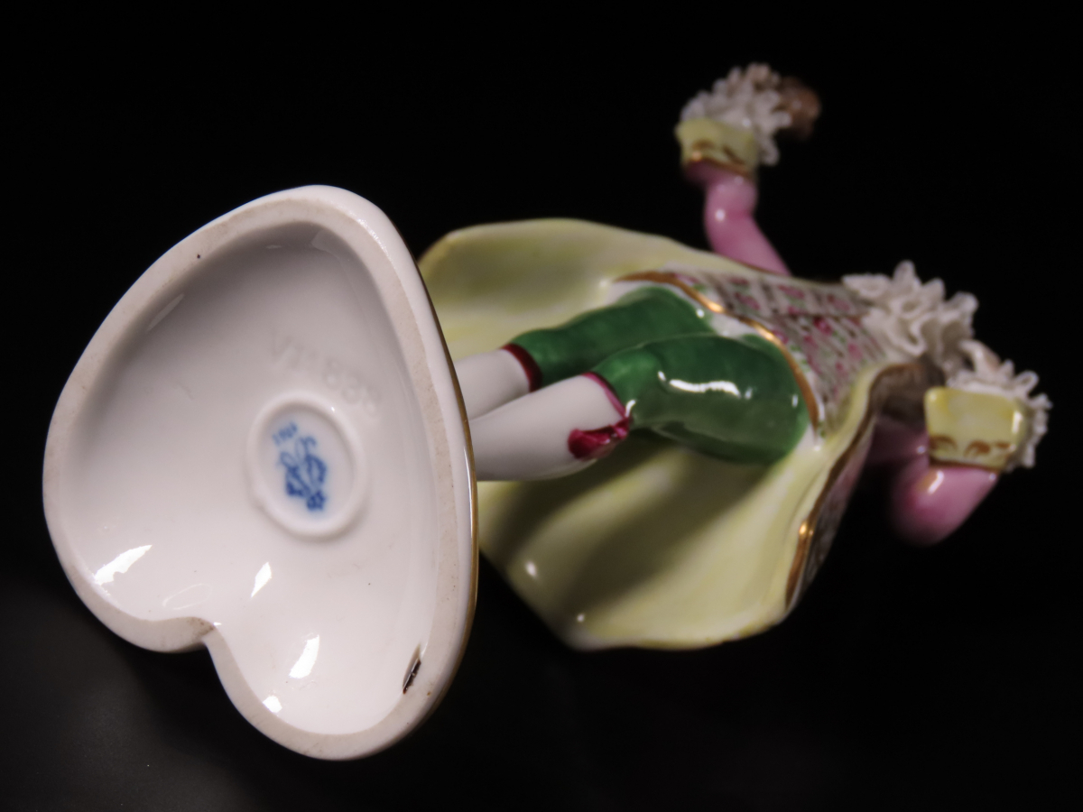 ONE'S】ドイツ名窯 Volkstedt フォルクシュテット 希少作品 ONE'S】ドイツ名窯 Volkstedt フォルクシュテット 希少作品