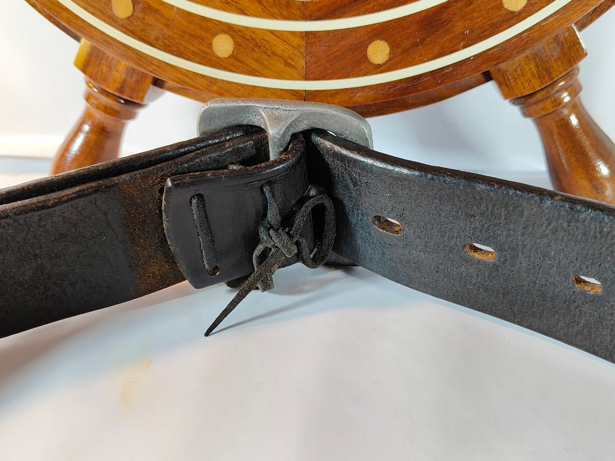 Vintage】【極厚革6MM】正規品 レッドムーン 高級 Vintage】【極厚革6MM】正規品 レッドムーン 高級