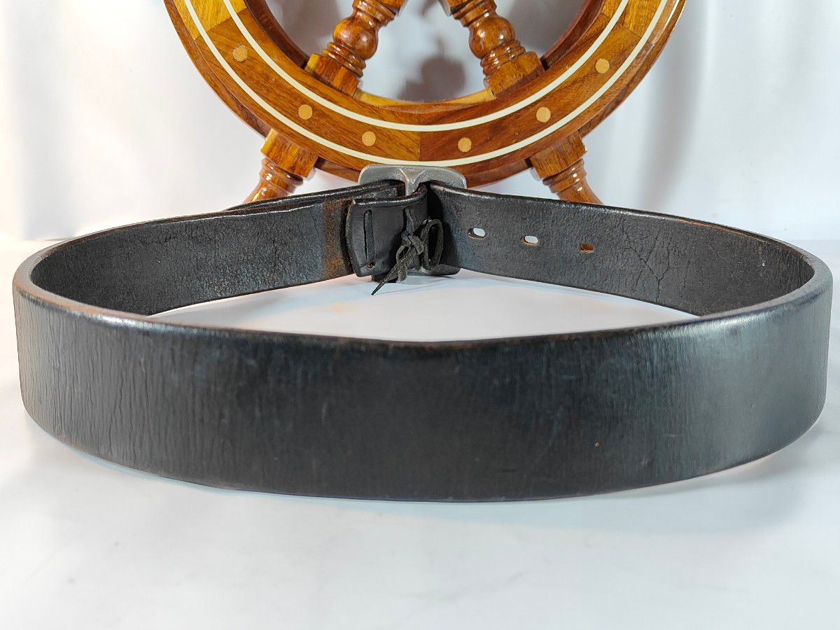 Vintage】【極厚革6MM】正規品 レッドムーン 高級 Vintage】【極厚革6MM】正規品 レッドムーン 高級