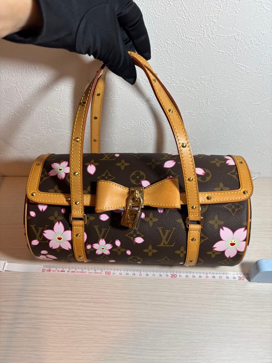 ルイヴィトン チェリーブロッサム桜 ハンドバッグ ドラム型 ルイヴィトン チェリーブロッサム桜 ハンドバッグ ドラム型
