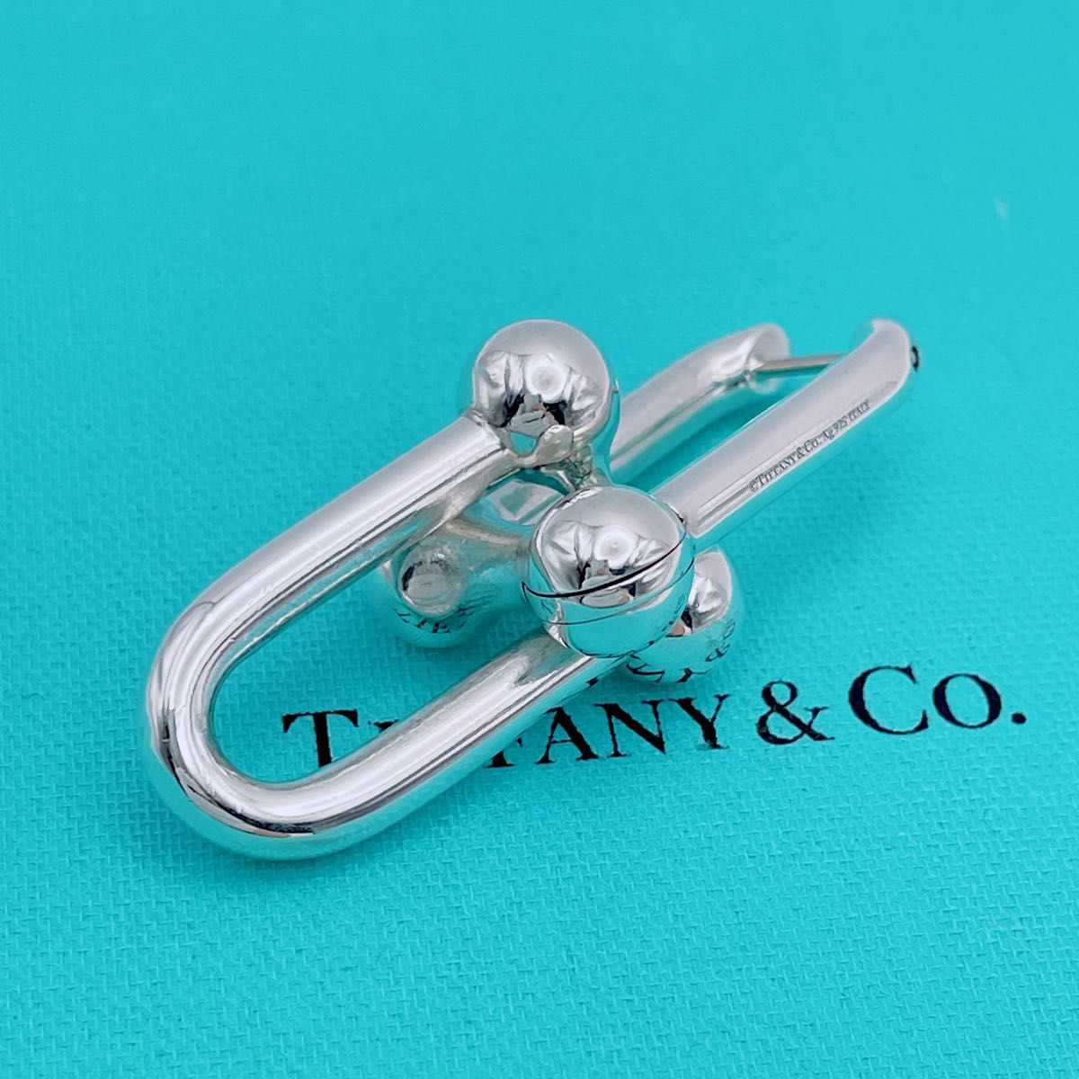 ティファニー ハードウェア ピアス グラジュエイテッド リンク ティファニー ハードウェア ピアス グラジュエイテッド リンク