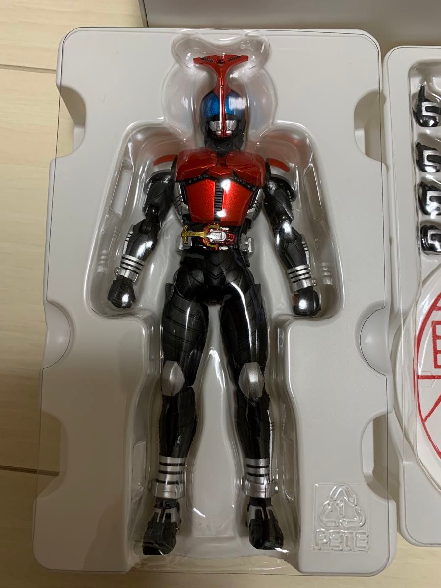 S H Figuarts 真骨彫製法 仮面ライダーカブト ハイパーフォーム S H Figuarts 真骨彫製法 仮面ライダーカブト ハイパーフォーム