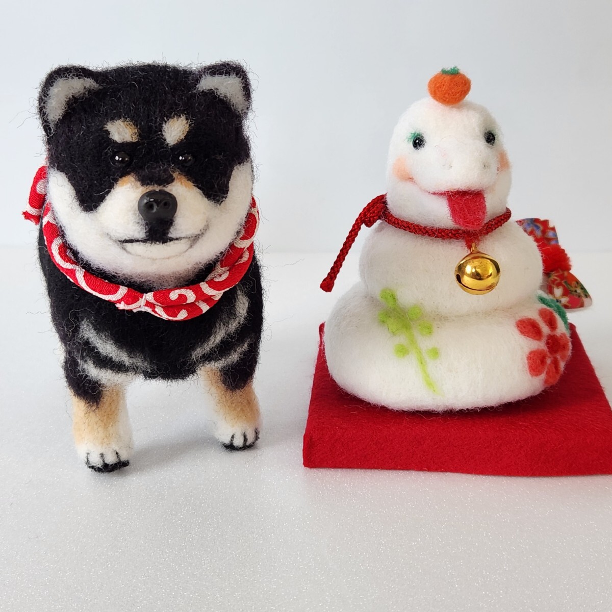 ☆羊毛フェルト 犬 柴犬 黒柴子犬 豆柴 正月飾り 干支 巳年 ☆羊毛フェルト 犬 柴犬 黒柴子犬 豆柴 正月飾り 干支 巳年
