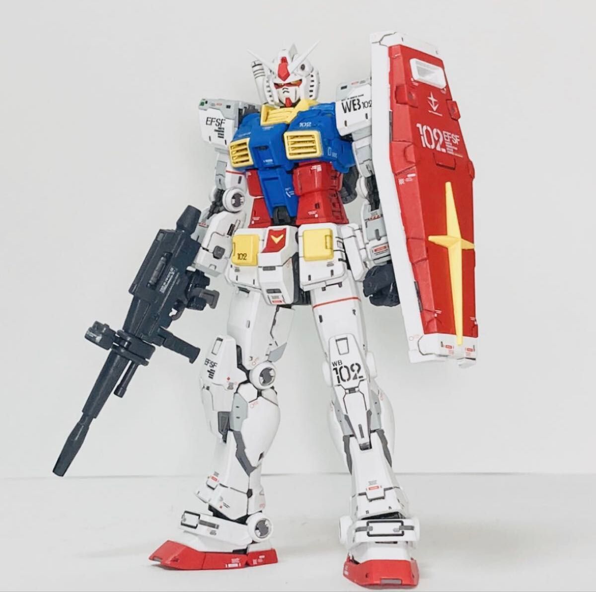 RX-78-2 ガンダム RG 2 0 塗装済み完成品 1/144|Yahoo!フリマ RX-78-2 ガンダム RG 2 0 塗装済み完成品 1/144|Yahoo!フリマ