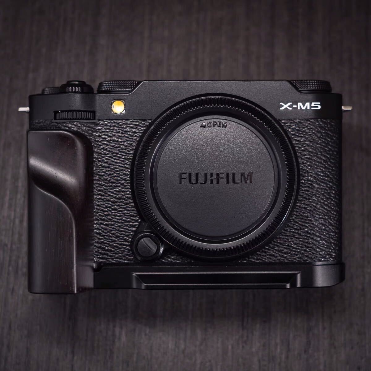 富士フイルム FUJIFILM xm5 X-M5用 ハンドグリップ ブラック 富士フイルム FUJIFILM xm5 X-M5用 ハンドグリップ ブラック