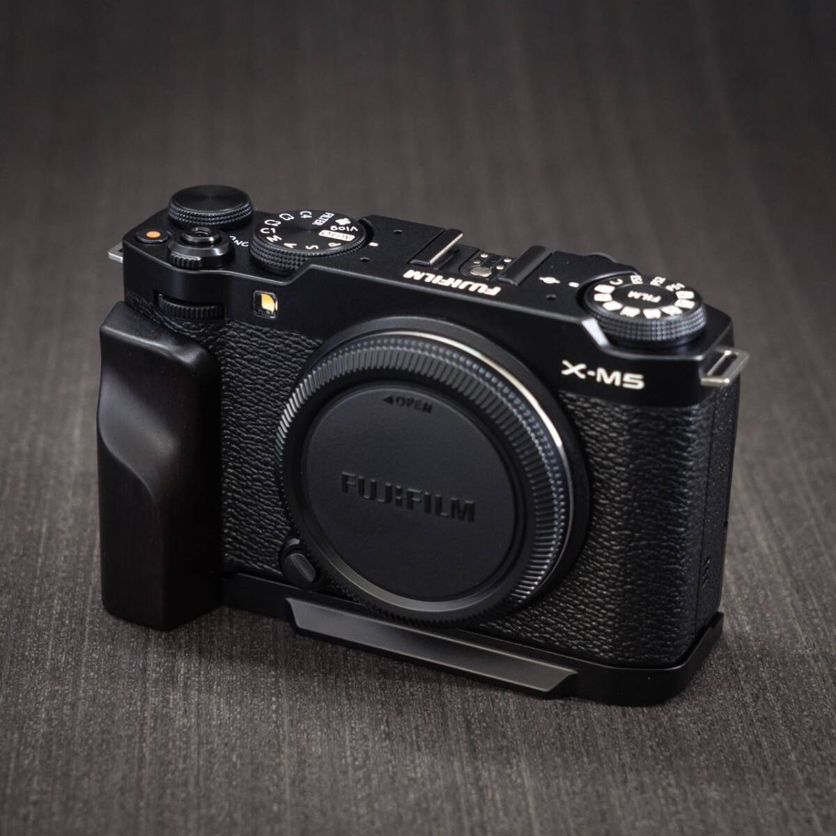 富士フイルム FUJIFILM xm5 X-M5用 ハンドグリップ ブラック 富士フイルム FUJIFILM xm5 X-M5用 ハンドグリップ ブラック