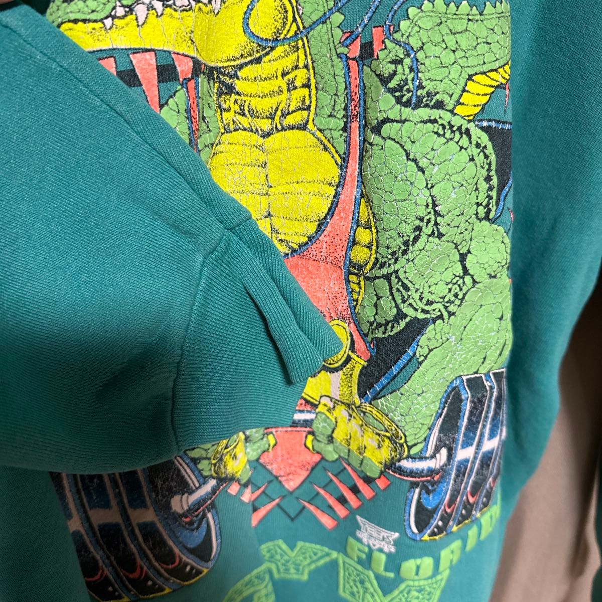 80s FRUIT OF THE LOOM ワニ キャラクター プリント スウェット 80s FRUIT OF THE LOOM ワニ キャラクター プリント スウェット