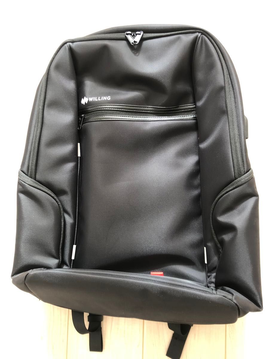 新品 WILLING バックパック USBポート付き ブラック リュック 新品 WILLING バックパック USBポート付き ブラック リュック
