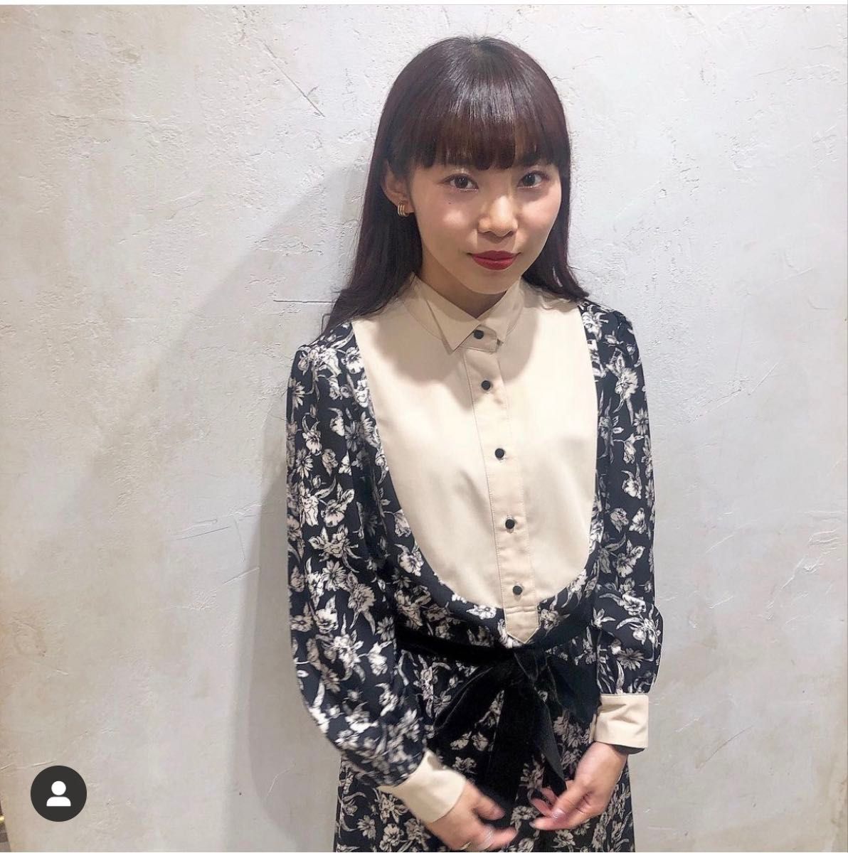 アンコールもらうワンピース 黒 レベッカブティック 花柄 総柄 アンコールもらうワンピース 黒 レベッカブティック 花柄 総柄