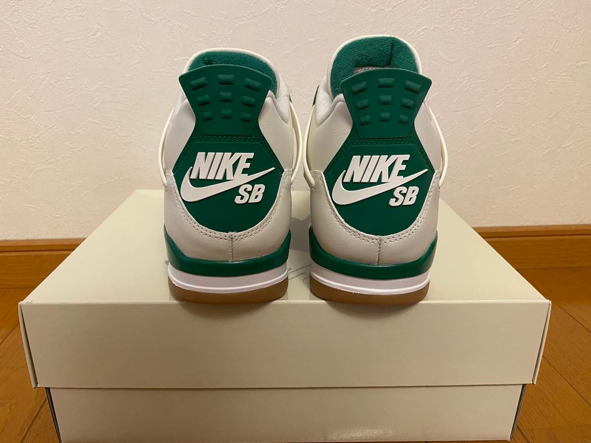新品未使用 NIKE ジョーダン4SB パイングリーン NIKE SB × Air 新品未使用 NIKE ジョーダン4SB パイングリーン NIKE SB × Air