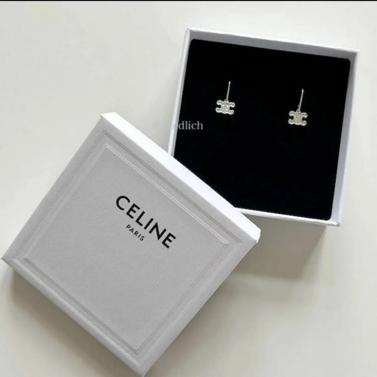 CELINE セリーヌ トリオンフ ラインストーンピアス|Yahoo CELINE セリーヌ トリオンフ ラインストーンピアス|Yahoo