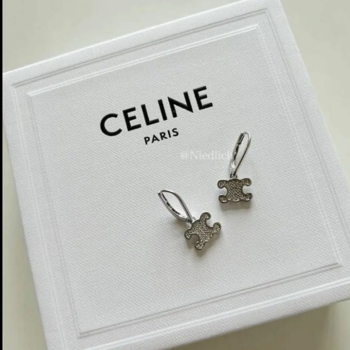CELINE セリーヌ トリオンフ ラインストーンピアス|Yahoo CELINE セリーヌ トリオンフ ラインストーンピアス|Yahoo