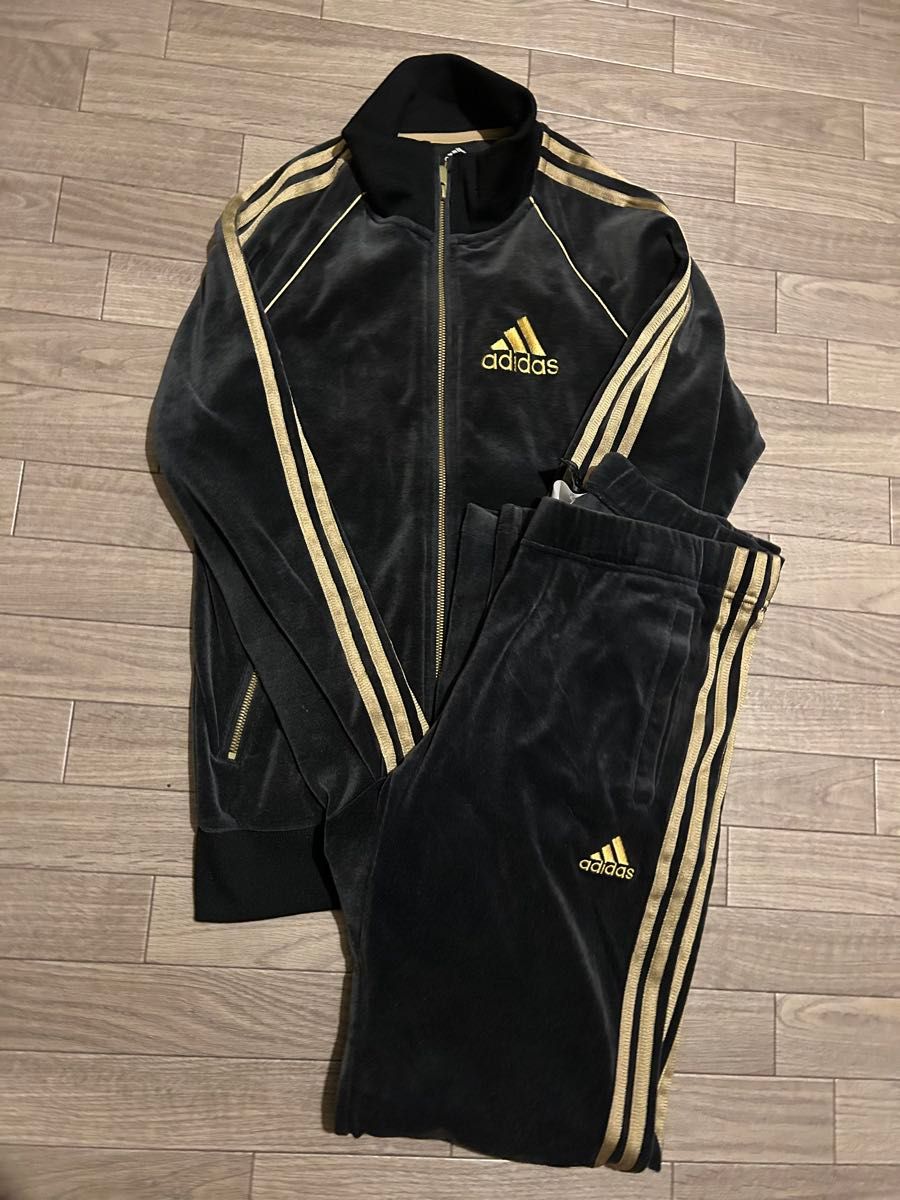 激安単価で adidas アディダス ジャージ 上下セット 黒 ブラック 金 アディダス