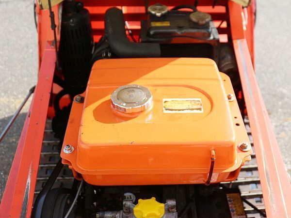 新潟発】クボタ 除雪機 KSB-1300 除雪幅 約112cm 13馬力 新潟発】クボタ 除雪機 KSB-1300 除雪幅 約112cm 13馬力