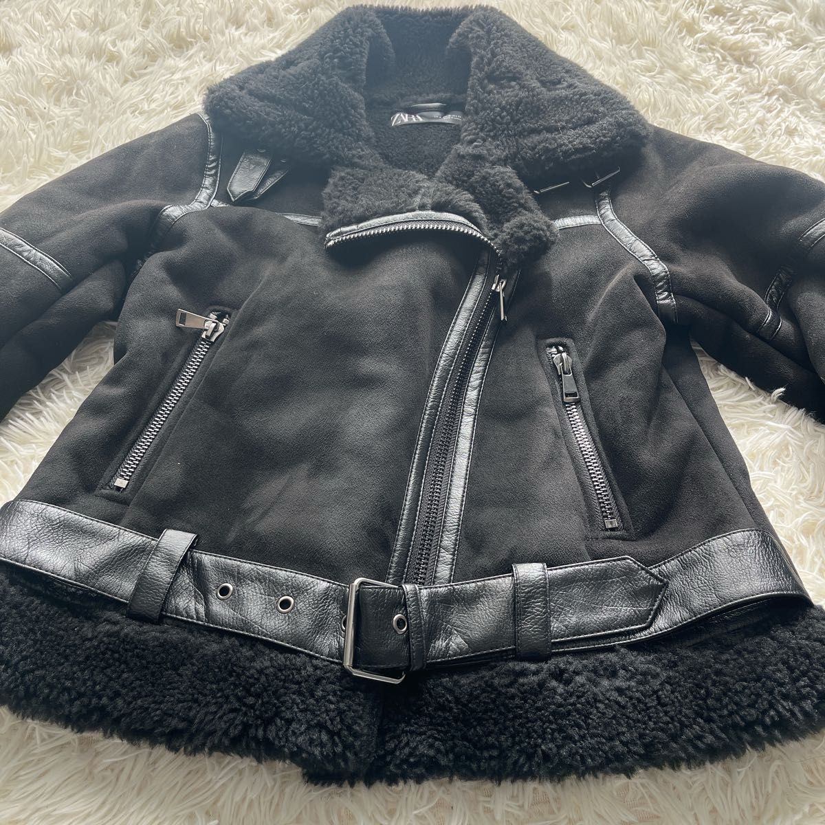 ZARA ライダースジャケット ボア ブラック アウター Mサイズ ZARA ライダースジャケット ボア ブラック アウター Mサイズ