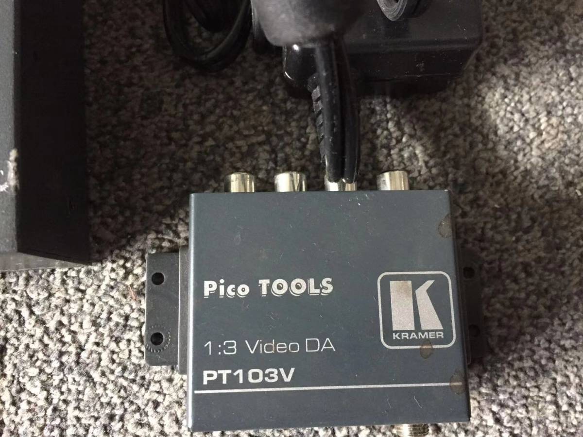 VGA distributor P/2 DA4xi -.PT-103V set present condition electrification verification AC adaptor attaching 