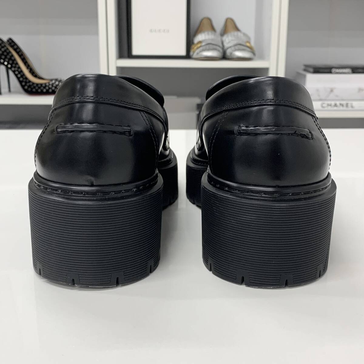 M11294 エルメス ヒッチ Hロゴ レザー 厚底 ローファー ブラック M11294 エルメス ヒッチ Hロゴ レザー 厚底 ローファー ブラック