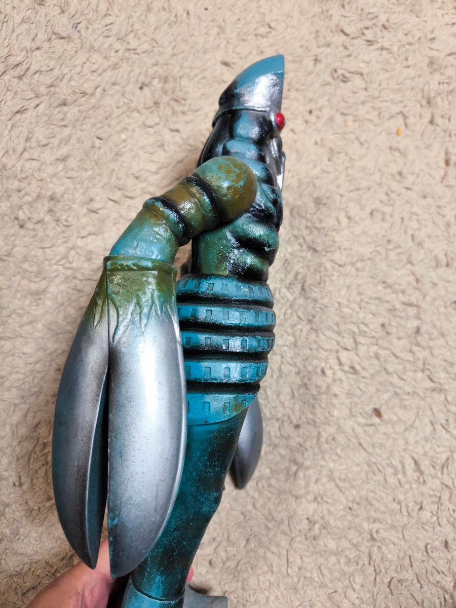 SH241229 ウルトラマン+バルタン星人セット 約35年前の物 ソフビ SH241229 ウルトラマン+バルタン星人セット 約35年前の物 ソフビ