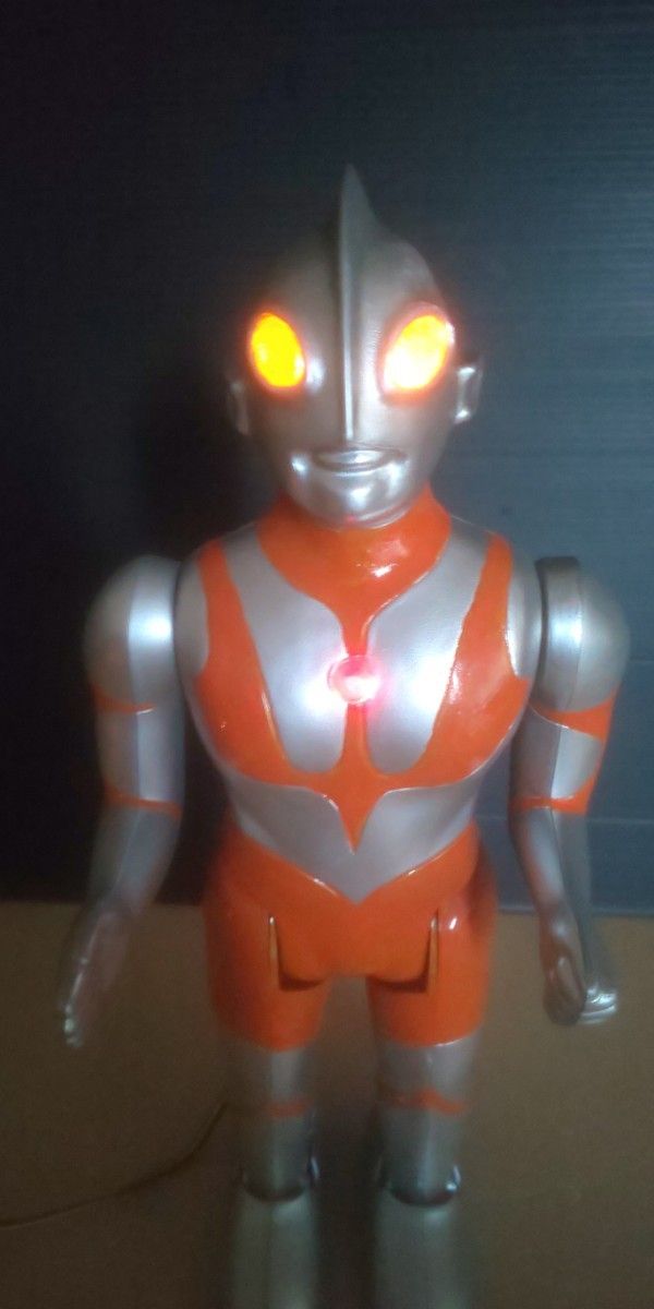 動画あり マルサン ウルトラマン リモコン電動歩行 塗装済完成品 動画あり マルサン ウルトラマン リモコン電動歩行 塗装済完成品