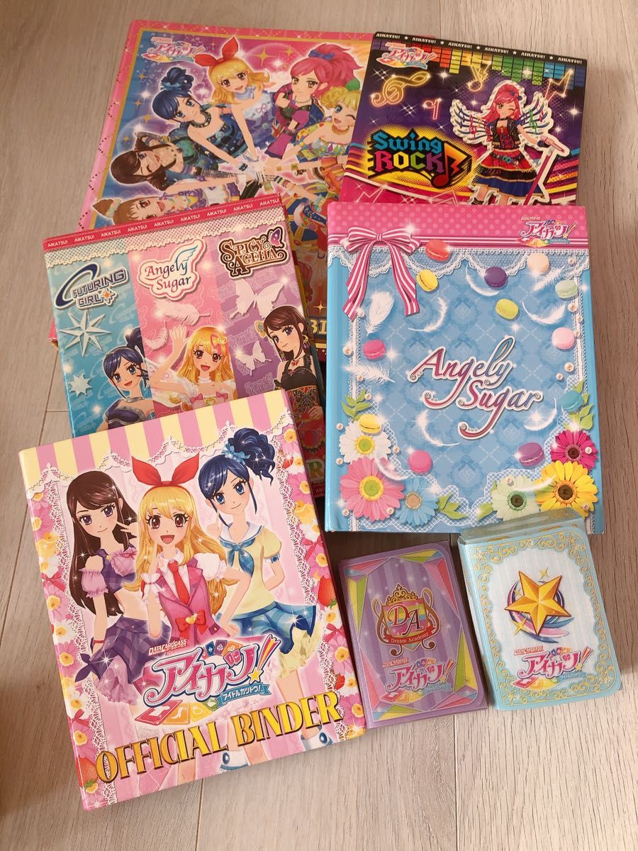 美品】 激レア 旧アイカツ カード 500枚以上+バインダー+ 美品】 激レア 旧アイカツ カード 500枚以上+バインダー+