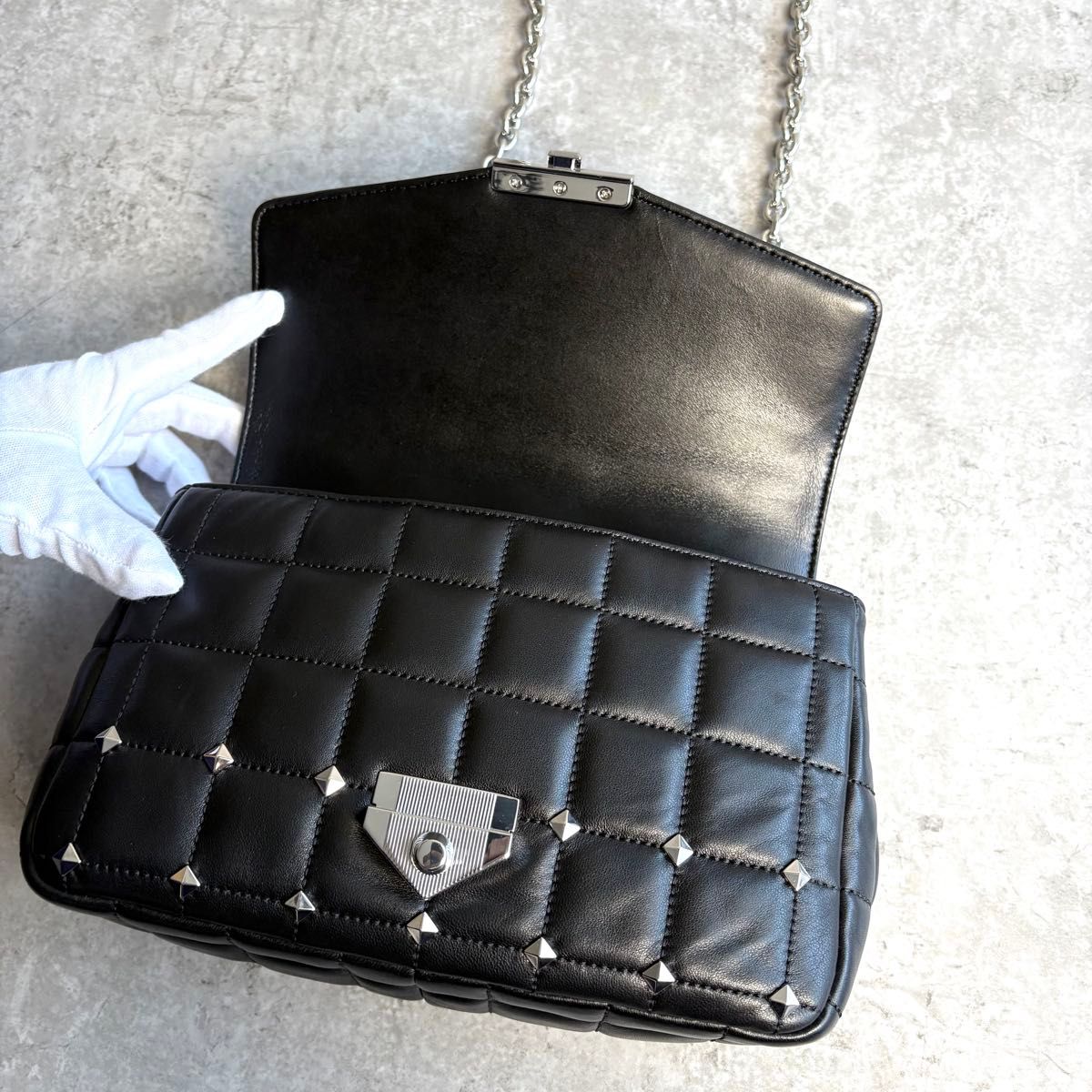 未使用級】MICHAEL KORS マイケルコース SOHO ショルダーバッグ 未使用級】MICHAEL KORS マイケルコース SOHO ショルダーバッグ