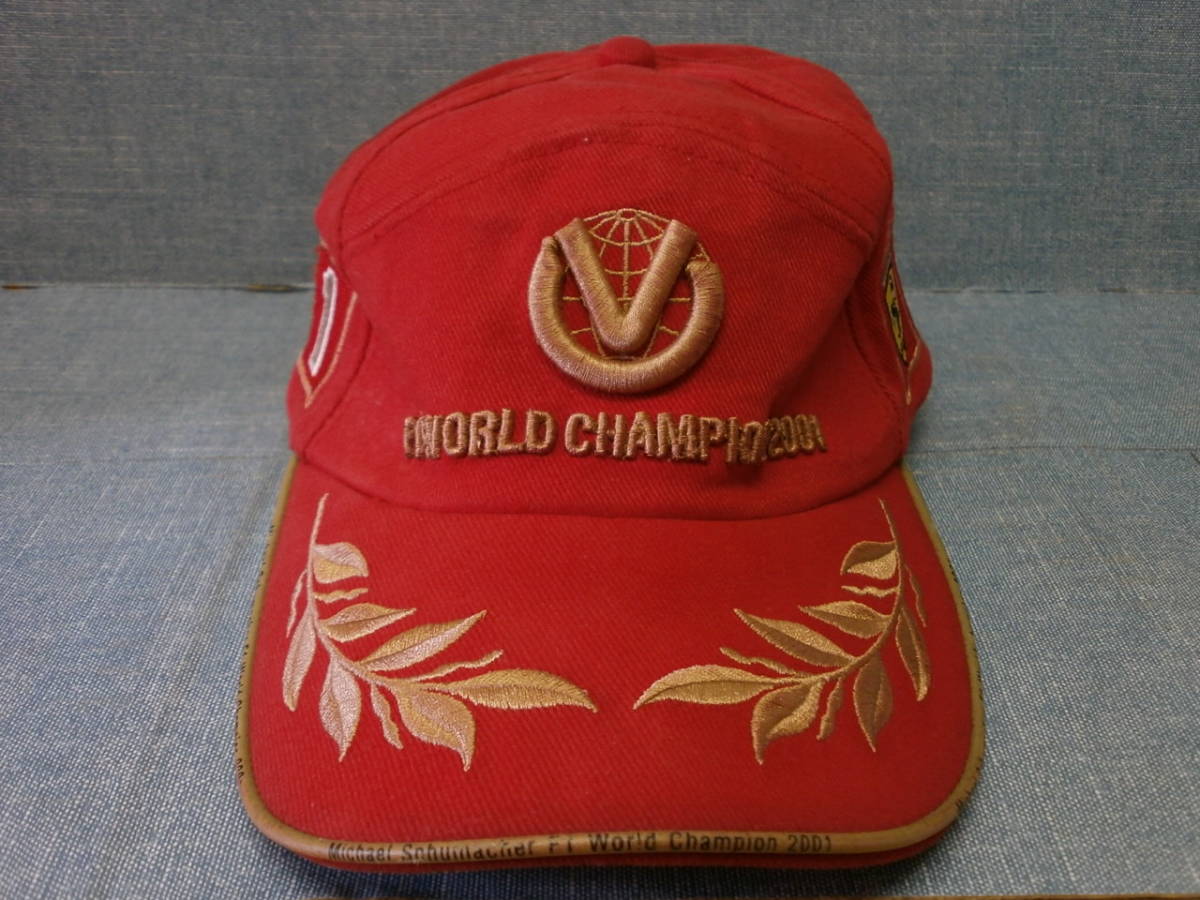 中古良品 フェラーリ F1 WORLD CHAMPION 2001 ワールドチャンピオン記念キャップ ミハエル シューマッハ_画像2