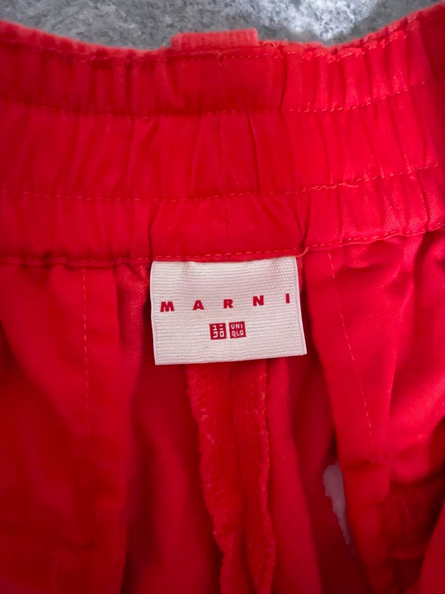 ユニクロ マルニ コーデュロイ ワイド フィット タックパンツ ユニクロ マルニ コーデュロイ ワイド フィット タックパンツ