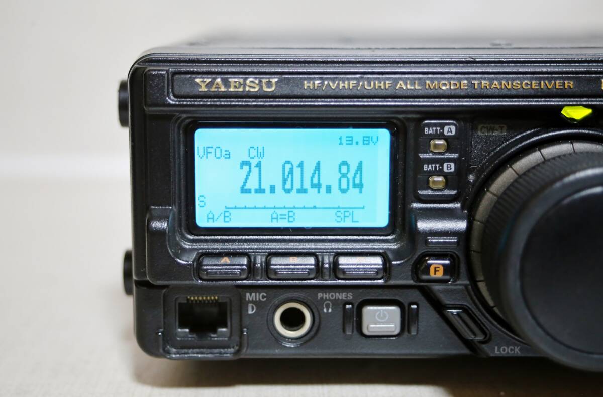 YAESU ヤエス FT-897DM HF/50/144/430MHz 100W改 無線機 美品 YAESU ヤエス FT-897DM HF/50/144/430MHz 100W改 無線機 美品