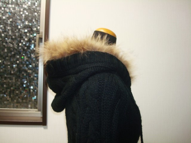 * JAYRO Gyro Chinese racoon asian racoon fur knitted sweater gown cardigan jacket coat black black M size 38 number wool 