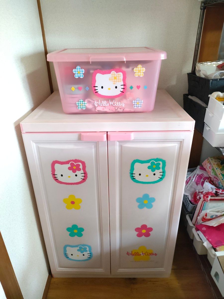 Sanrio】ハローキティタンス 衣類収納ケース ピンク 平成キティ Sanrio】ハローキティタンス 衣類収納ケース ピンク 平成キティ
