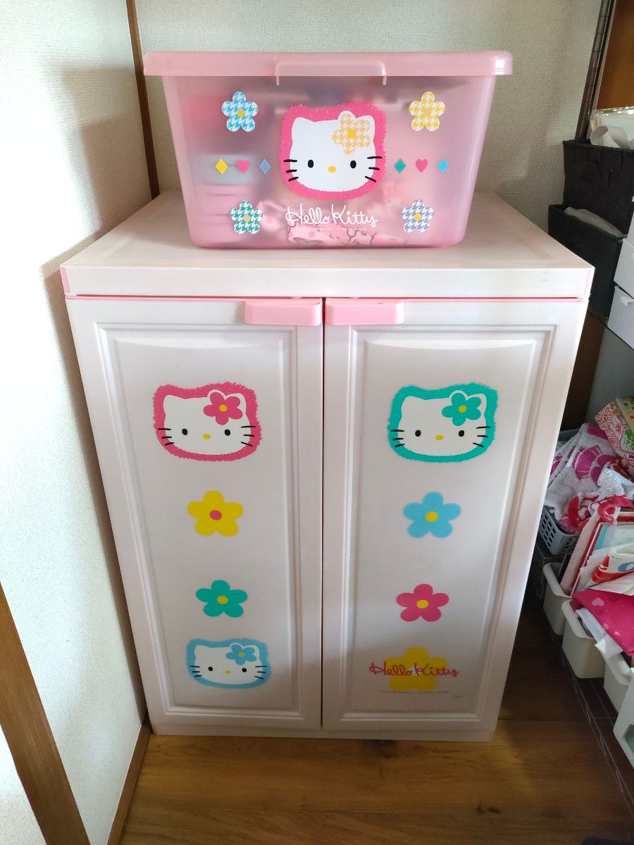 Sanrio】ハローキティタンス 衣類収納ケース ピンク 平成キティ Sanrio】ハローキティタンス 衣類収納ケース ピンク 平成キティ
