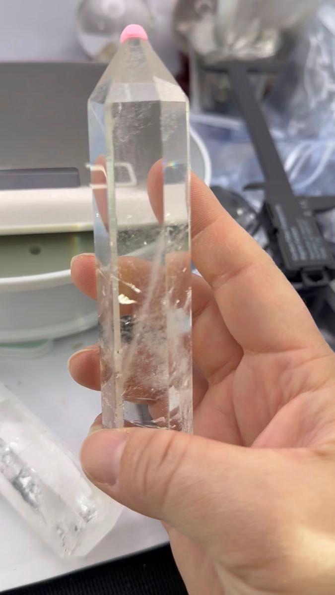 白水晶 幸運水晶の原石 六角柱 浄化効果抜群 天然石長さ12.8cm