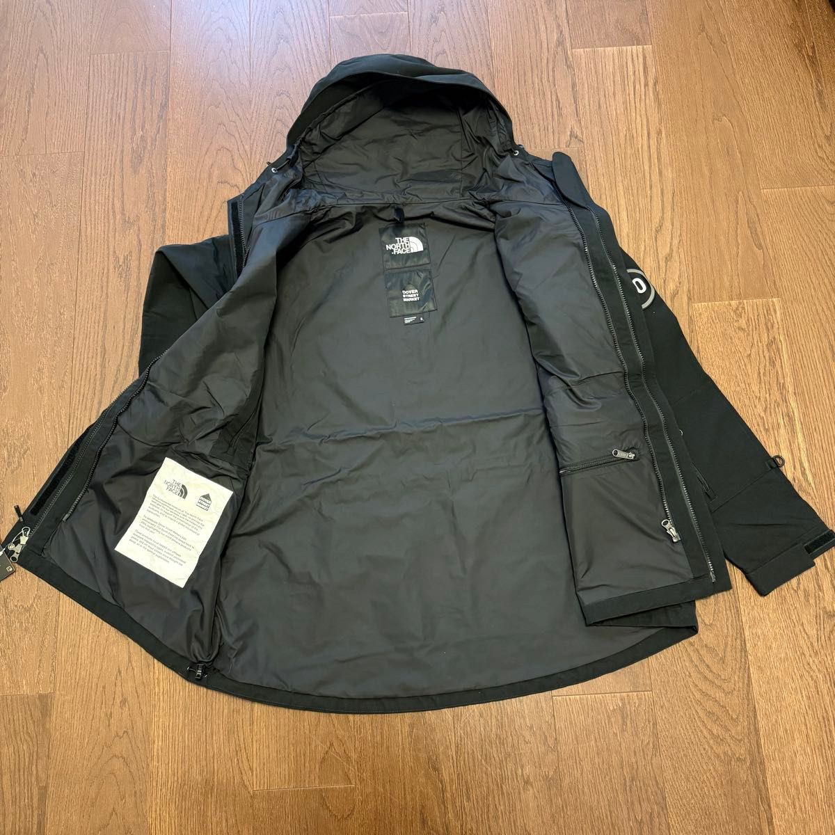 Dover Street Market x The North Face Thumb Jacket マウンテン Dover Street Market x The North Face Thumb Jacket マウンテン