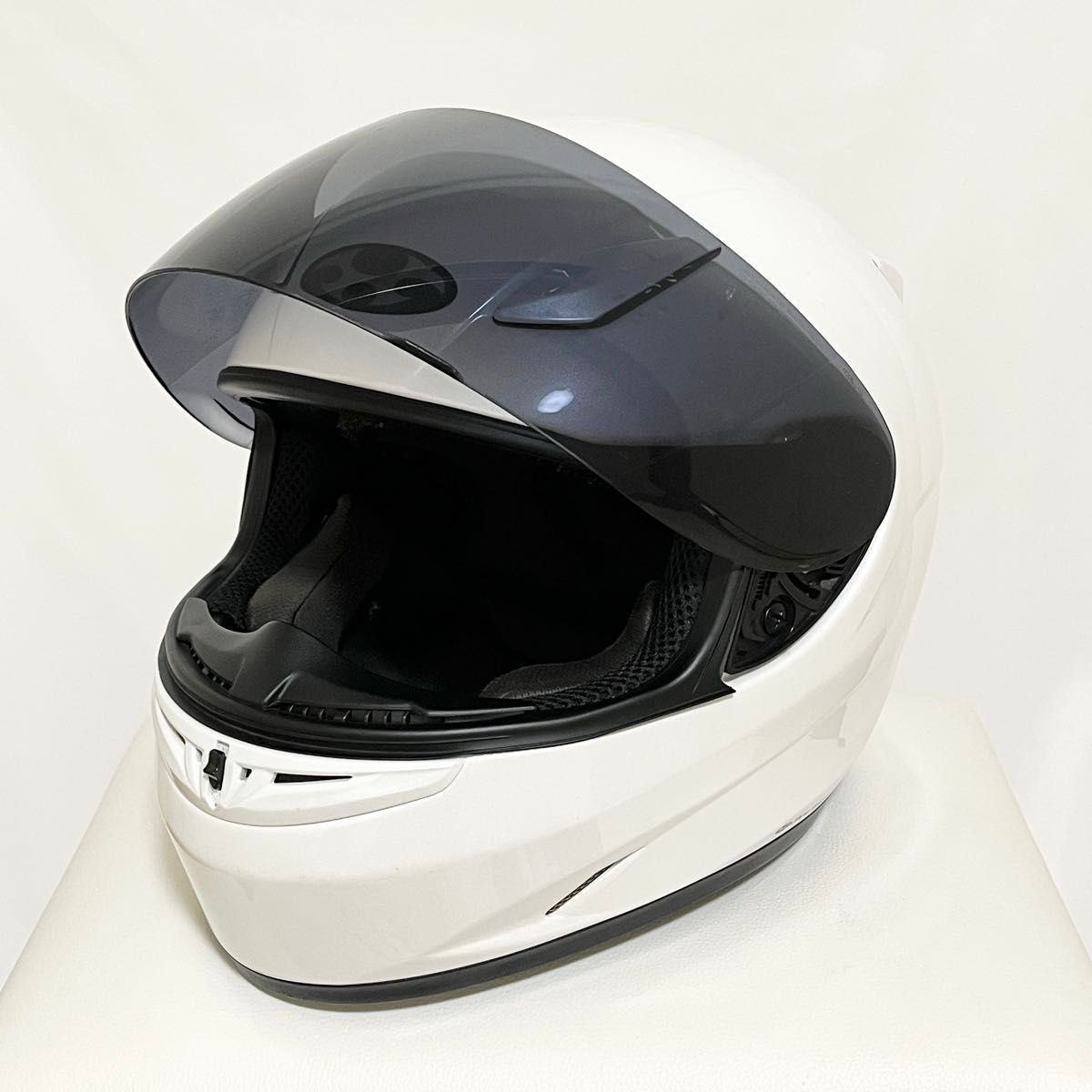 OGKカブト FF R3 ヘルメット Mサイズ バイク パールホワイト 白 OGKカブト FF R3 ヘルメット Mサイズ バイク パールホワイト 白