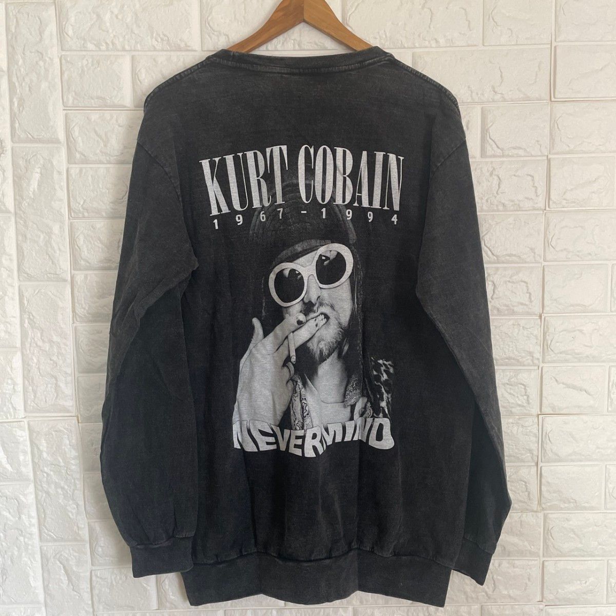 ニルヴァーナ カートコバーン ロンT XL 黒 ロック バンド 新品 ニルヴァーナ カートコバーン ロンT XL 黒 ロック バンド 新品
