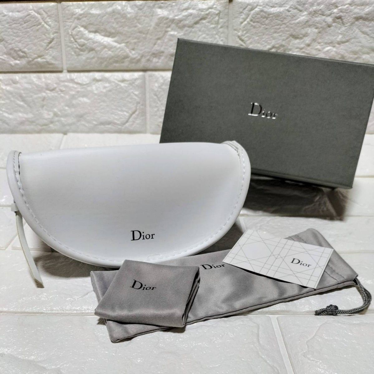 新品 純正品 ChristianDior サングラスケース メイクポーチ 新品 純正品 ChristianDior サングラスケース メイクポーチ