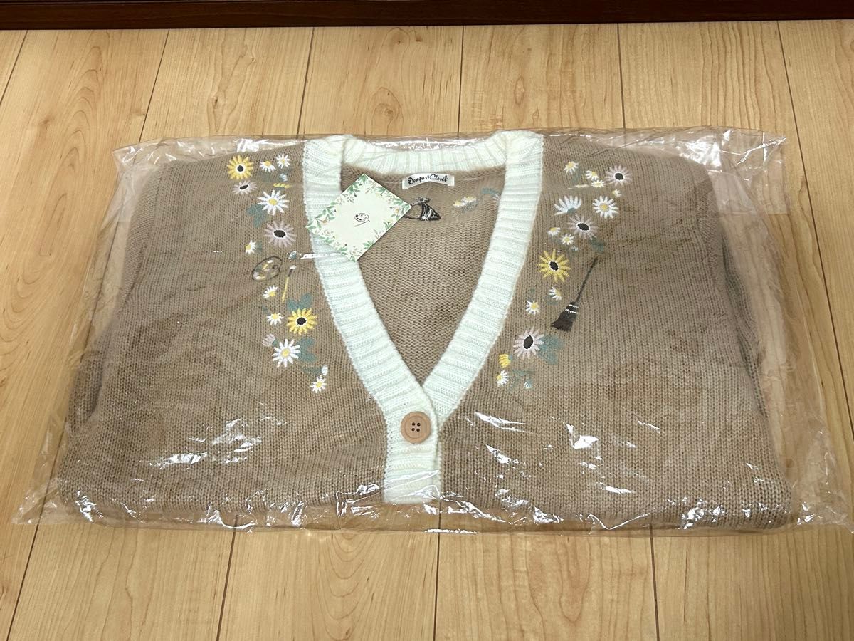 ジブリDonguri Closet魔女の宅急便フラワー刺繍カーディガン新品 ジブリDonguri Closet魔女の宅急便フラワー刺繍カーディガン新品