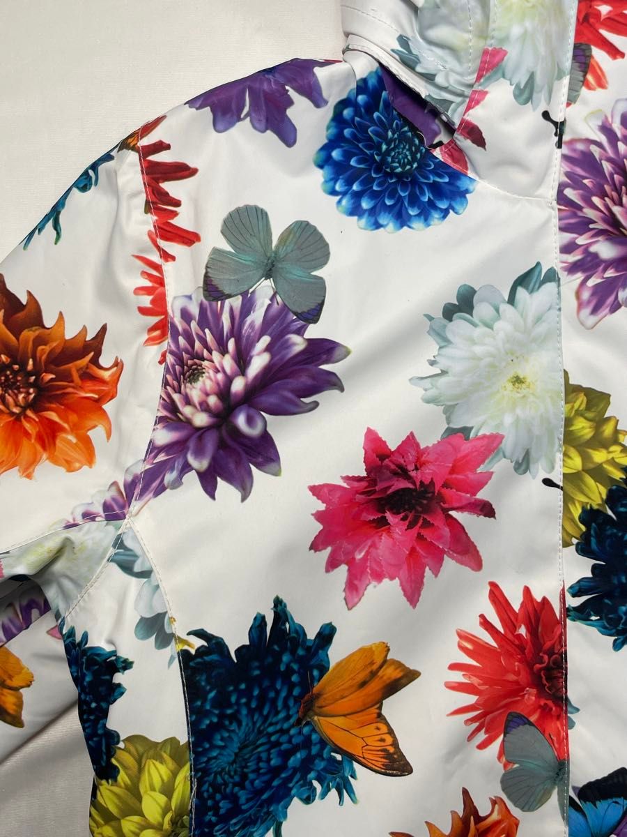 美品 入手困難 ROXY スノーボードウェア ジャケット 蜷川実花 美品 入手困難 ROXY スノーボードウェア ジャケット 蜷川実花