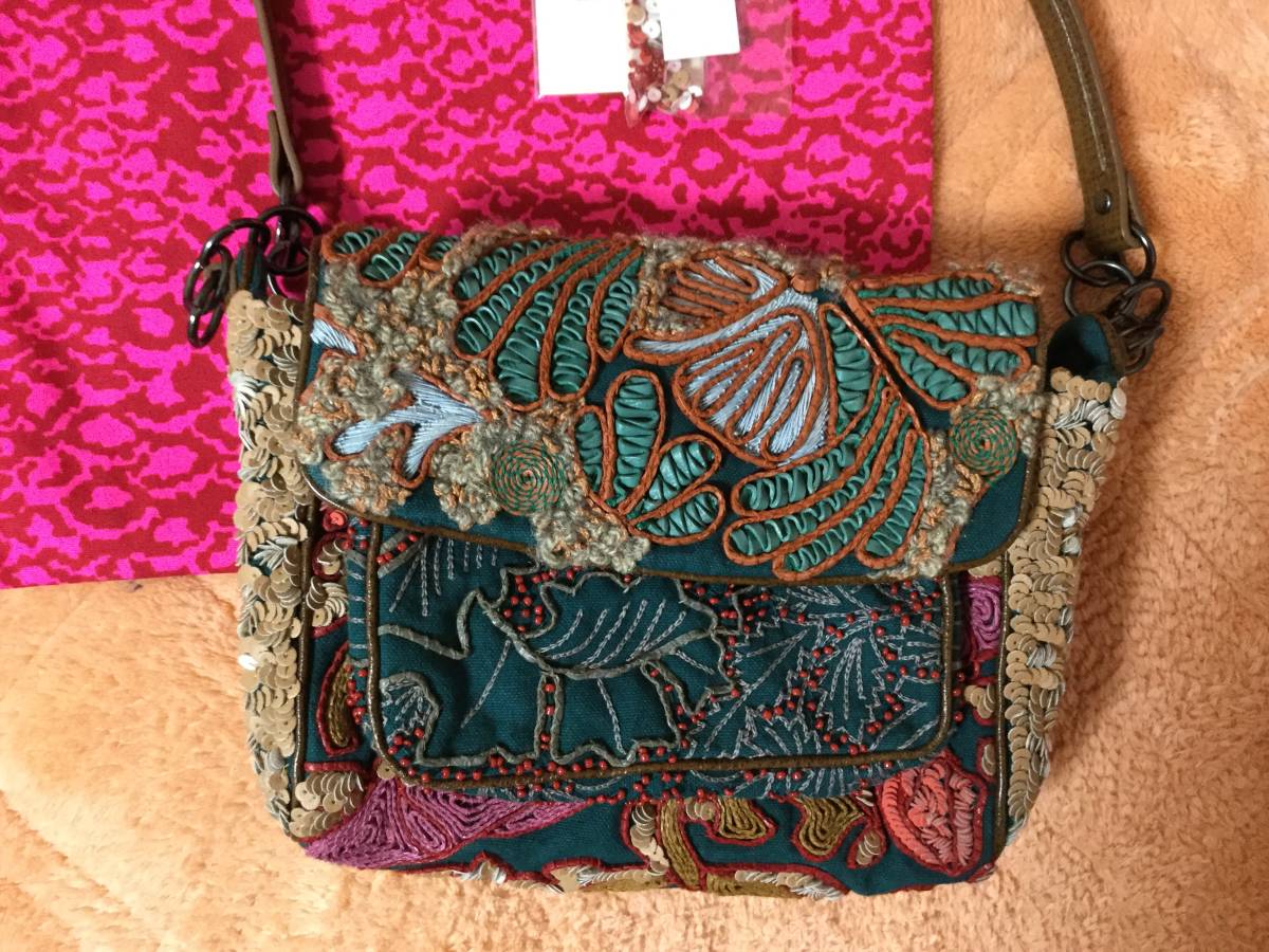新品☆JAMIN PUECH☆ジャマン ピュエッシュ☆ショルダーバッグ☆ビーズ