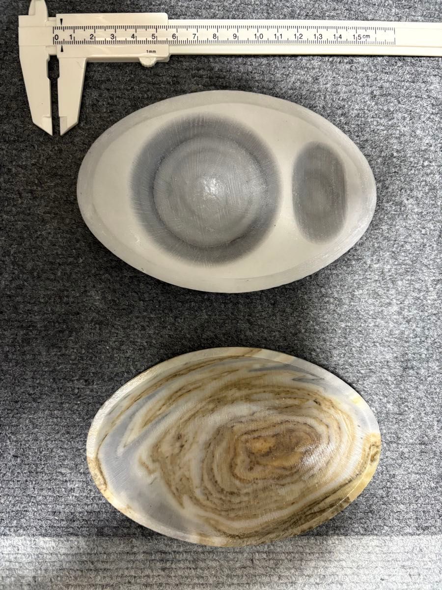 中国美術 端渓眼入雲龍文彫刻 唐木箱 重さ約993g 唐物 書道具 硯 中国美術 端渓眼入雲龍文彫刻 唐木箱 重さ約993g 唐物 書道具