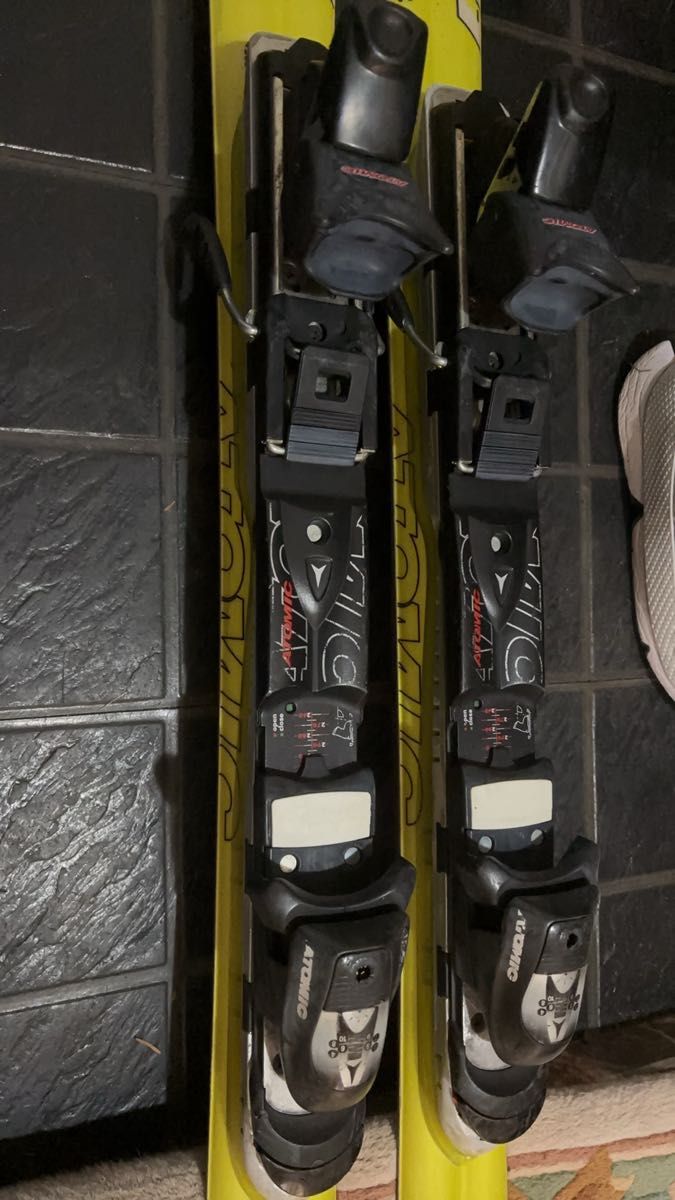 ATOMIC Free Zone 10 11 HYPER CARBON 160cm (ストック付き ATOMIC Free Zone 10 11 HYPER CARBON 160cm (ストック付き