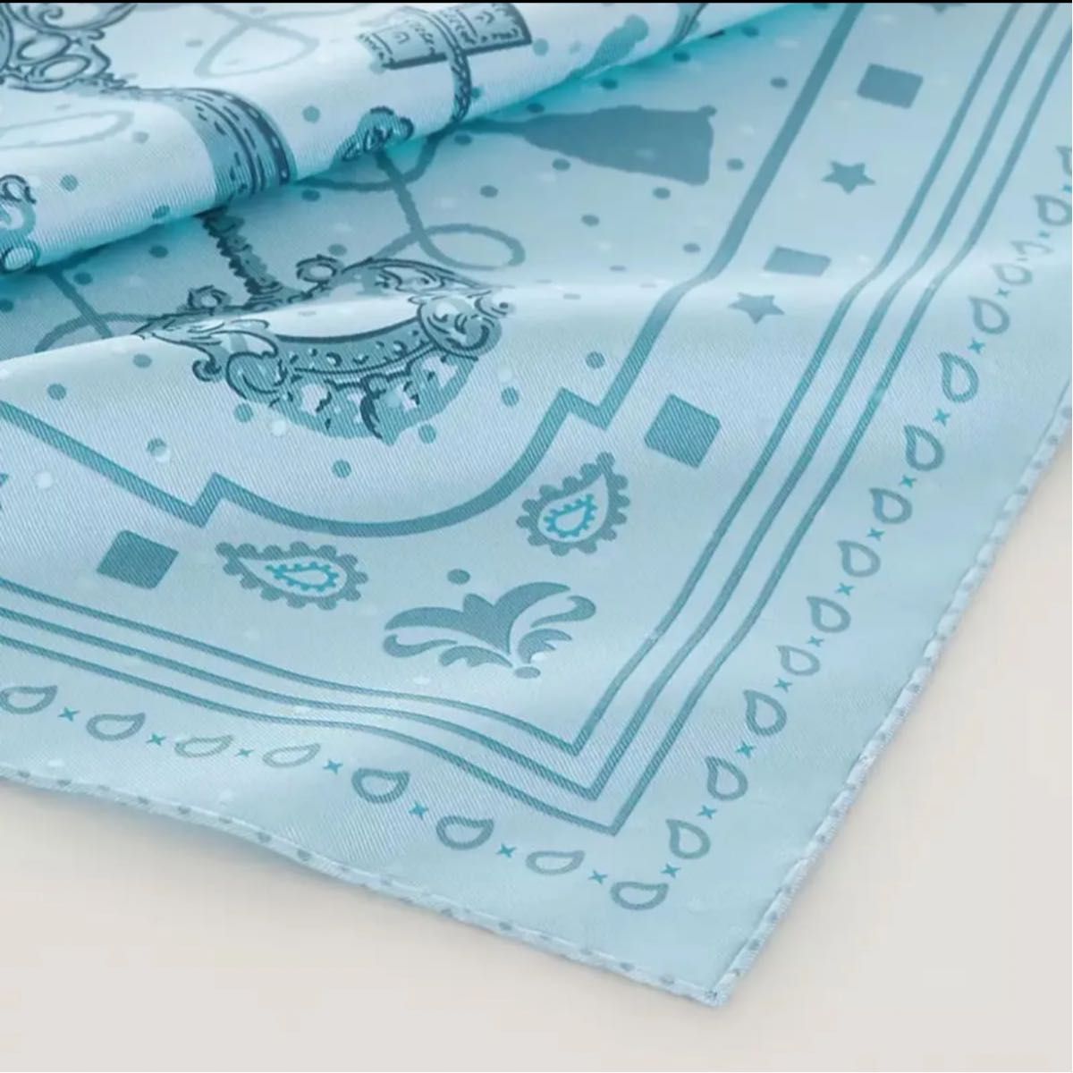 新品未使用】エルメス HERMES カレ55 レ・クレ Les Cles bandana 新品未使用】エルメス HERMES カレ55 レ・クレ Les Cles bandana