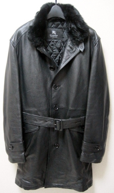 サイズLL 新品 同様 BURBERRY BLACK LABEL 限定 ファー付 ラムレザー トレンチ コート XL ジャケット黒ダウン バーバリー ブラックレーベル_画像1